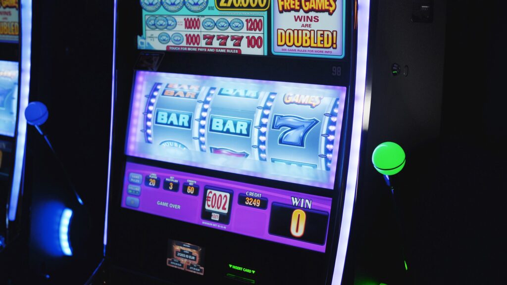 How to Play Online Slot Machines?